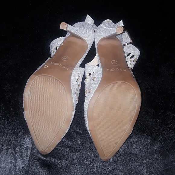 Womens silver shoes - Picture 3 of 3